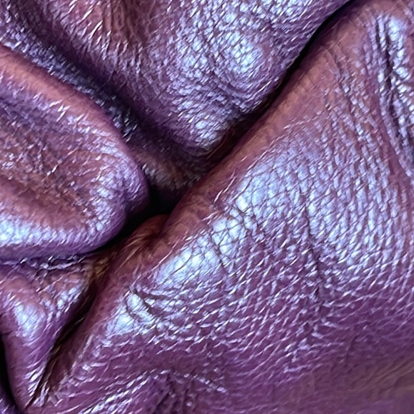 Authentic GUCCI Pelham Purple Studded Calfskin Leather Hobo Bag. Large. - Picture 7 of 12